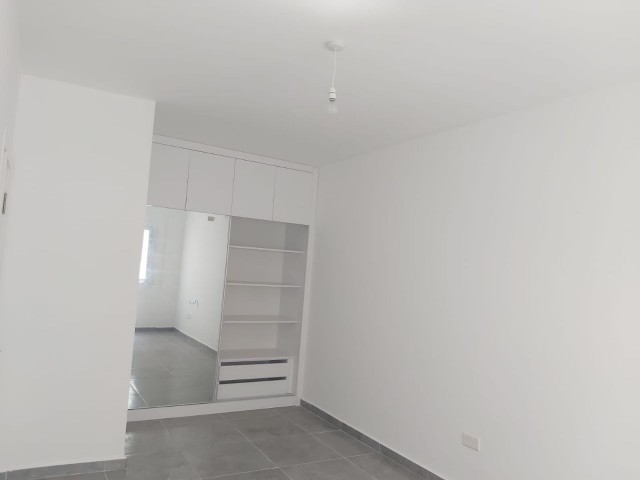 Famagusta Gülseren 2 + 1 Null Wohnung HABIBE Cetin 05338547005 ** 