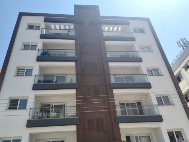 Famagusta Gulserende null 2 + 1 Wohnung HABIBE Cetin 05338547005 ** 