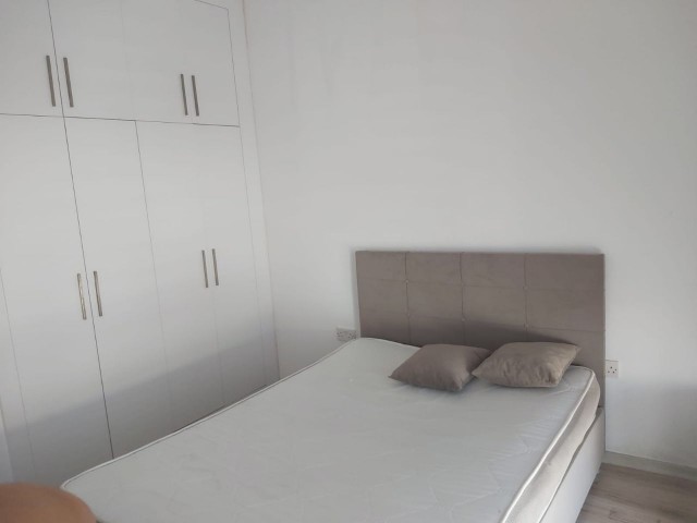 2 + 1 apartment for rent in Famagusta çanakkale Ayşe Keş 05488547006 ** 