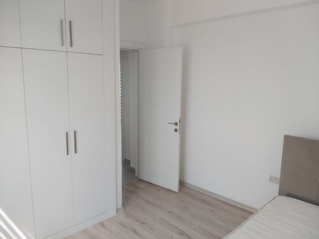 2 + 1 apartment for rent in Famagusta çanakkale Ayşe Keş 05488547006 ** 