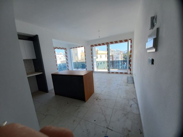 2+1 Penthouse zum Verkauf in der Gegend von Famagusta Karakol