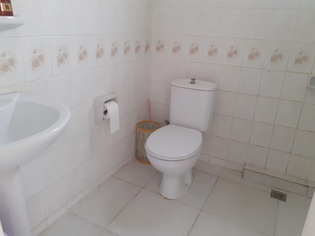 2+1 flat for sale in Gulseren, Famagusta