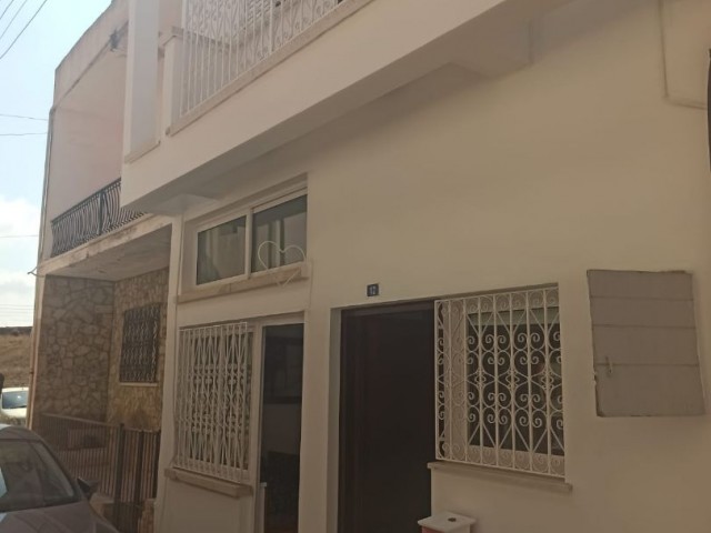 2+1 Maisonette-Haus zum Verkauf in Famagusta Kaleiçi HABİBE ÇETİN 05338547005