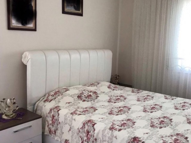 تخت برای فروش in Tuzla, فاماگوستا