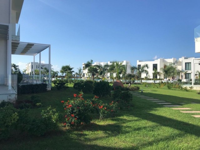 Luxuriöse 2 + 1 Gartenwohnung im Wellness- und Gesundheitsresort Tatlisa, Famagusta.