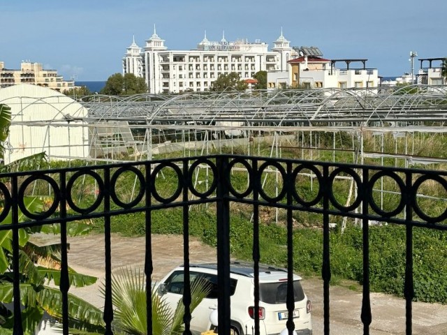 Alsancak'ta 3+1 Müstakil Villa satılıktır. Mert Otel ve Plajına yakın