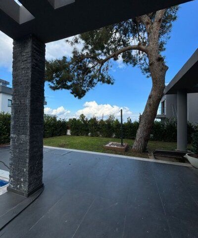 Moderne 5+2 Luxusvilla mit privatem Pool zum Verkauf in Bellapais