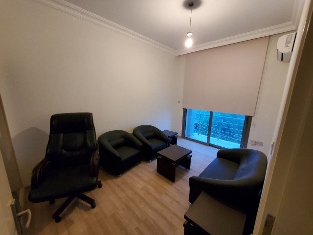 3+1 140m2 IN HAMİTKÖY, DR. FLAT FOR SALE 1 MINUTE FROM FAZIL KÜÇÜK BOULVARI AND UNIVERSITY STOPS