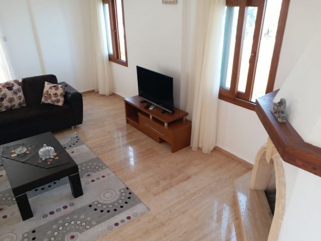 Kıbrıs Girne Alsancak'ta Günlük Kiralık 3+1 Villalar