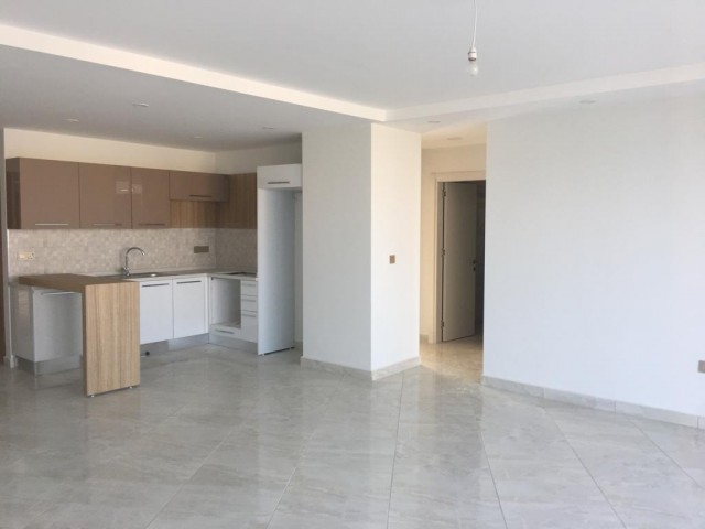 Flat To Rent in Aşağı Girne, Kyrenia