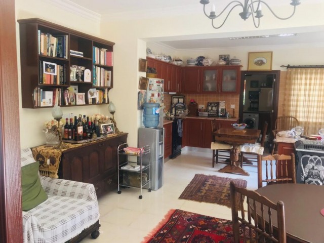 Kıbrıs Girne Ozanköyde Satılık 3+1 Lüx Villa