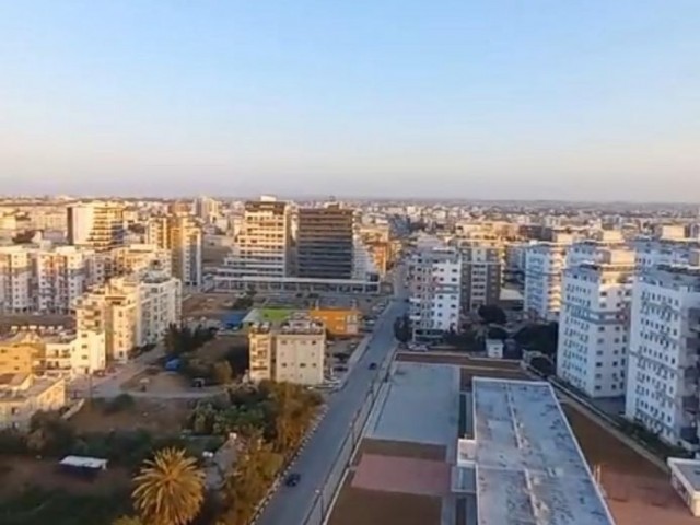 3+1 im höchsten Gebäude von Famagusta Premier