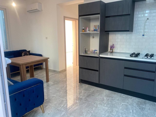 Girne Karşıyaka mevkiinde otel kompleksinde 2+1 villa satışı.