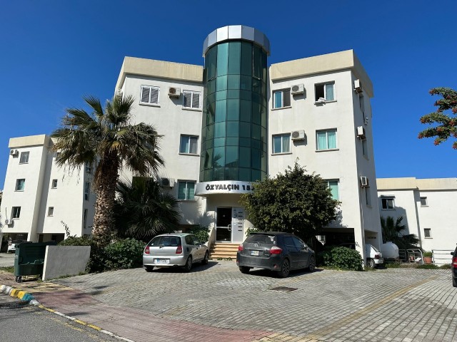 2+1 Wohnung zum Verkauf im Zentrum von Kyrenia