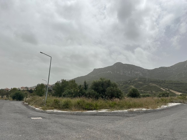 Residential Zoned Plot For Sale in Zeytinlik, Kyrenia