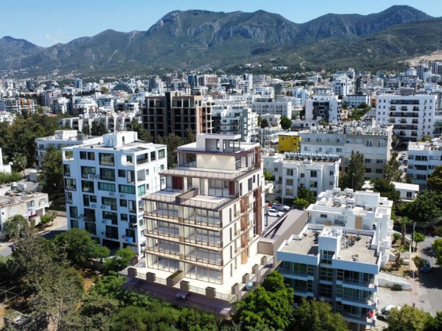 3+1 seafront flat in Kyrenia center