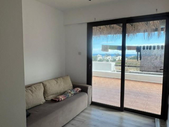 Flat For Sale in Karaoğlanoğlu, Kyrenia