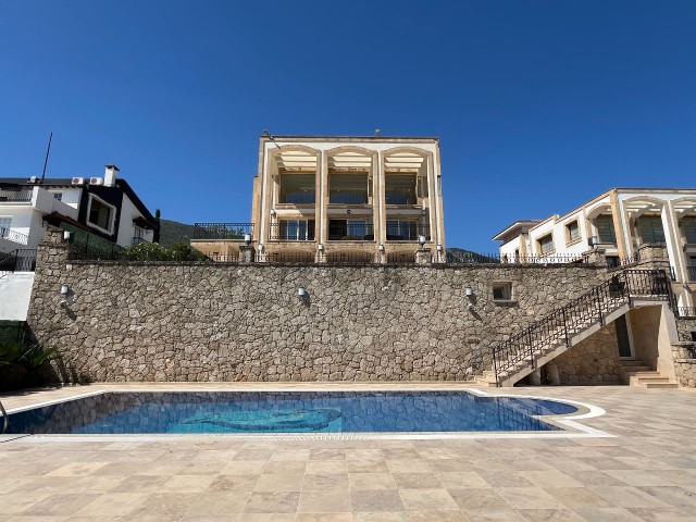 UNIQUE AND EXCLUSIVE MANSION FOR SALE IN BELLAPAIS