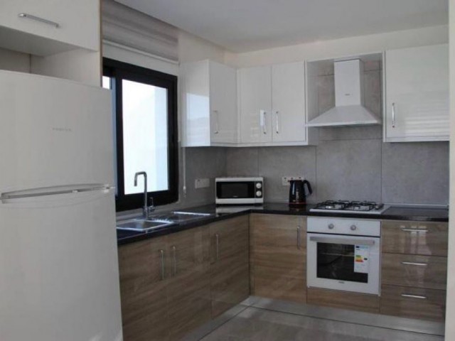 2+1 Penthouse-Residenz zur Tagesmiete im Zentrum von Kyrenia