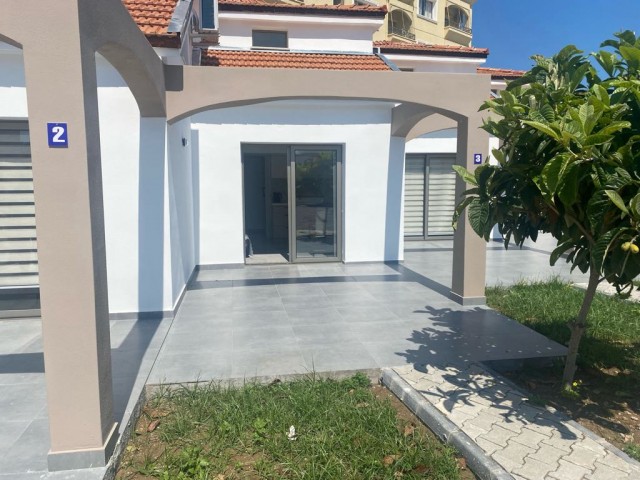 Girne Karaoğlanoğlu 1+1 Wohnung am Meer zur Tagesmiete