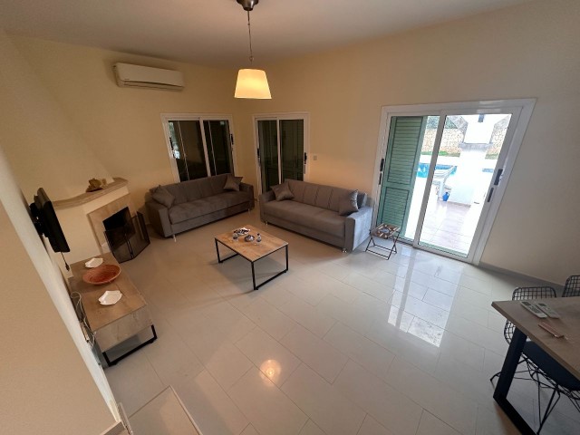 3+1 Villa for Rent with Private Pool in Çatalköy, Kyrenia