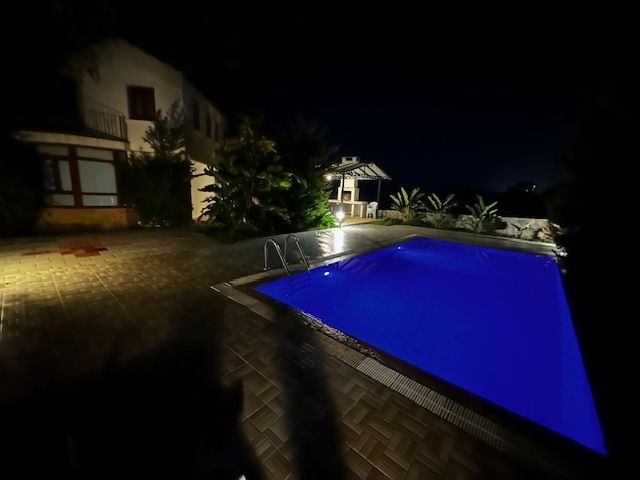 3+1 Villa with Private Pool for Daily Rent in Kyrenia Alsancak