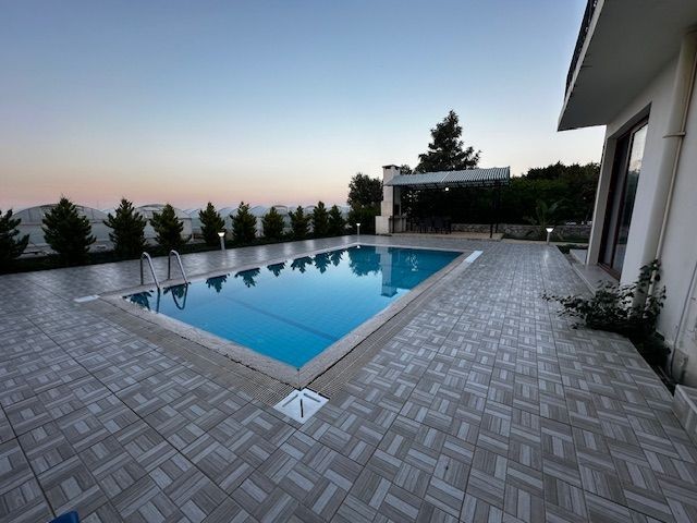 3+1 Villa zur Miete mit privatem Pool in Alsancak, Kyrenia