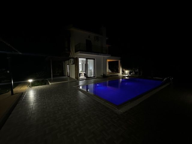 3+1 Villa zur Miete mit privatem Pool in Alsancak, Kyrenia