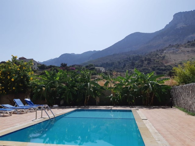 4+1 Villa for Rent with Private Pool in Karşıyaka, Kyrenia