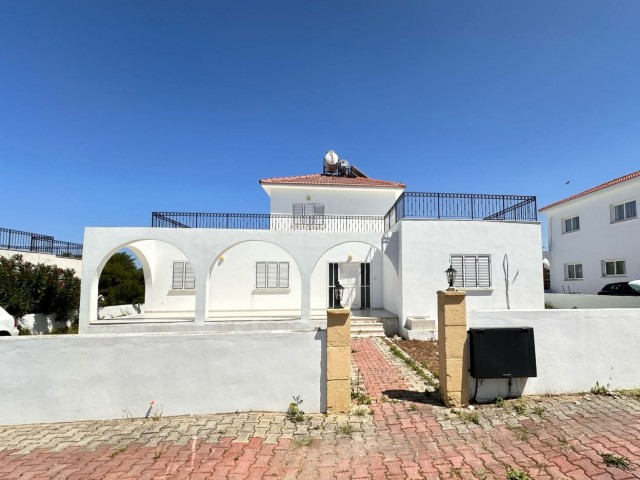 4+1 Villa zu vermieten / Alsancak