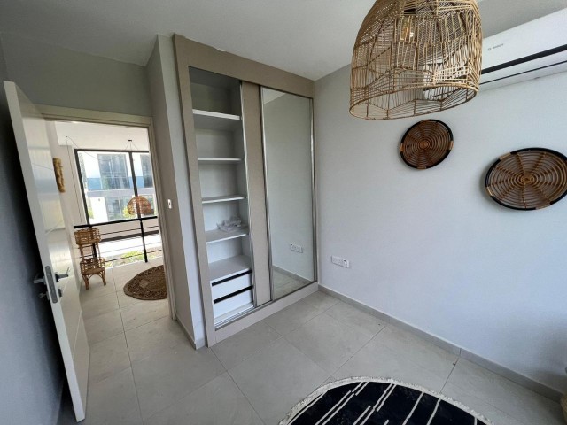 DUPLEX-WOHNUNG MIT 3 SCHLAFZIMMERN IN GIRNE ALSANCAK!!!