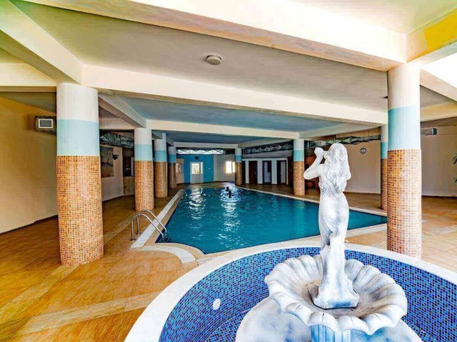 Komplett möblierte 1+0-Wohnung mit herrlichem Meer- und Poolblick im Caesar Resort