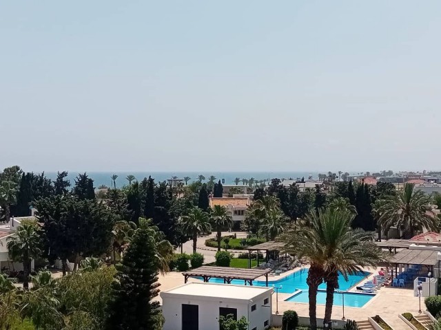 2+1 Komplett möbliert mit Blick auf das Meer