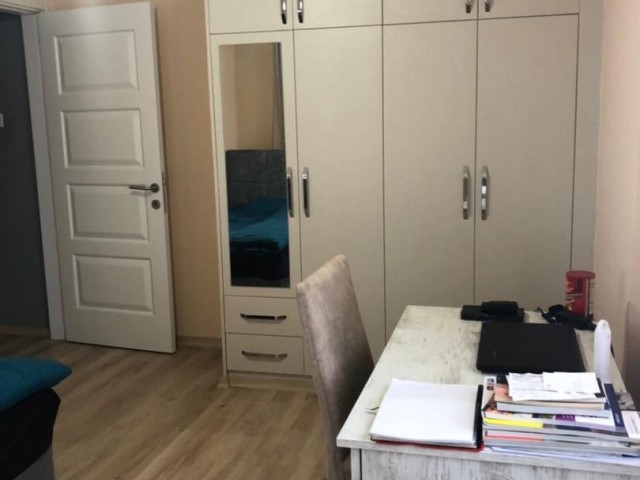 Sehr saubere 2+1 Wohnung zum dringenden Verkauf Angel Towers +90 (542) 872 41 14