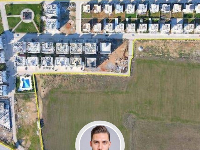 FAMAGUSTA- KENTPLUS SITE 3+1 FLAT FOR SALE