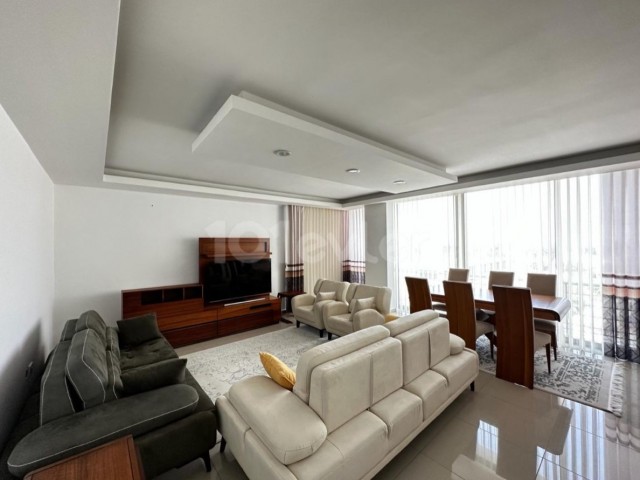 3+1 FLAT FOR SALE IN KYRENIA CENTER