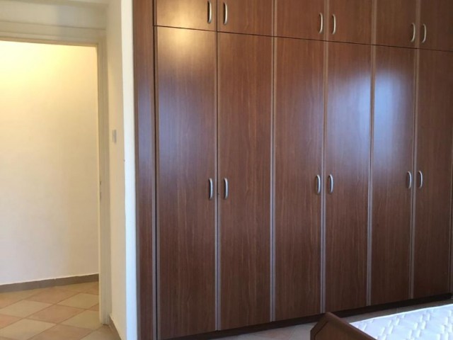 FAMAGUSTA CENTER BAYKAL 3 1 UNFURNISHED 180M LARGE FLAT FOR RENT