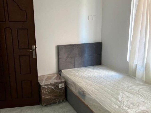 GAZİMAĞUSA DUMLUPINAR EŞYALI KİRALIK TEMİZ 2+1 DAİRE