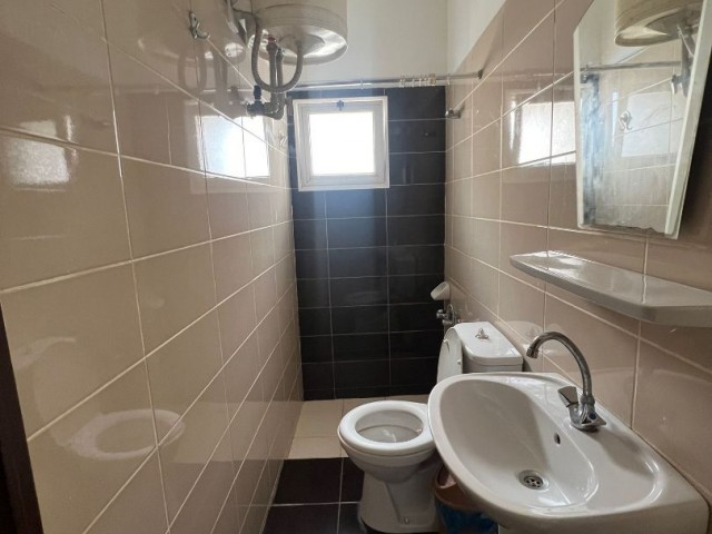 AFFORDABLE FLAT FOR 2 PEOPLE IN THE RIGHT CENTER OF FAMAGUSTA, 4 MONTHS IN ADVANCE