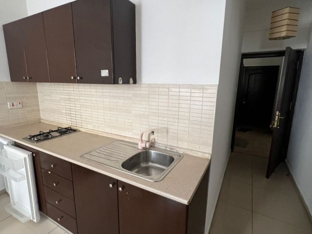 AFFORDABLE FLAT FOR 2 PEOPLE IN THE RIGHT CENTER OF FAMAGUSTA, 4 MONTHS IN ADVANCE