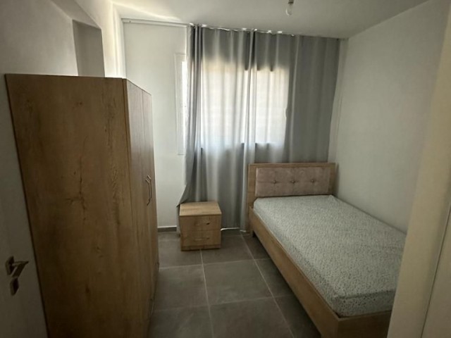 FAMAGUSTA ÇANAKKLAE AREA 2+1 1. STOCK MÖBLIERTE WOHNUNG