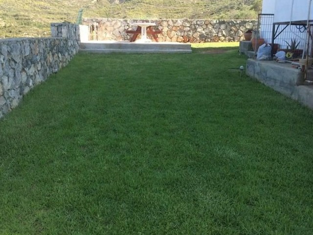 Wenn Sie in einer Wohnung wie einer villa mit einem Garten leben möchten, der mit der Natur verflochten ist, sollten Sie diese Wohnung auf jeden Fall sehen ** 