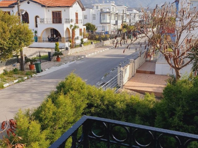 Das Meerjungfrau Hotel befindet sich in Bodrum. unsere Villa mit großer Terrasse, 100 m vom Meer entfernt, steht zum Verkauf. ** 