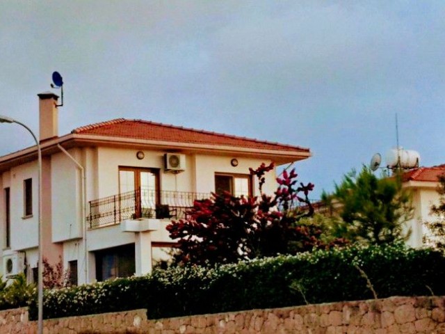 Our villa with a view of 4 + 1 on the Main Road in Çatalköy is for sale ** 