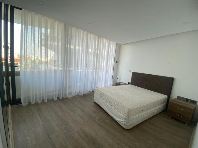 2+1 möblierte Wohnung in Kyrenia De Feo Elegance steht zum Verkauf. ** 