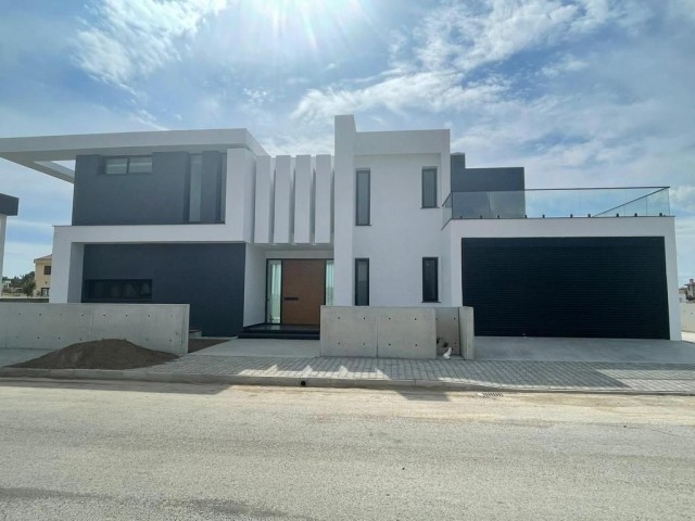 Villa For Sale in Boğaz, Kyrenia