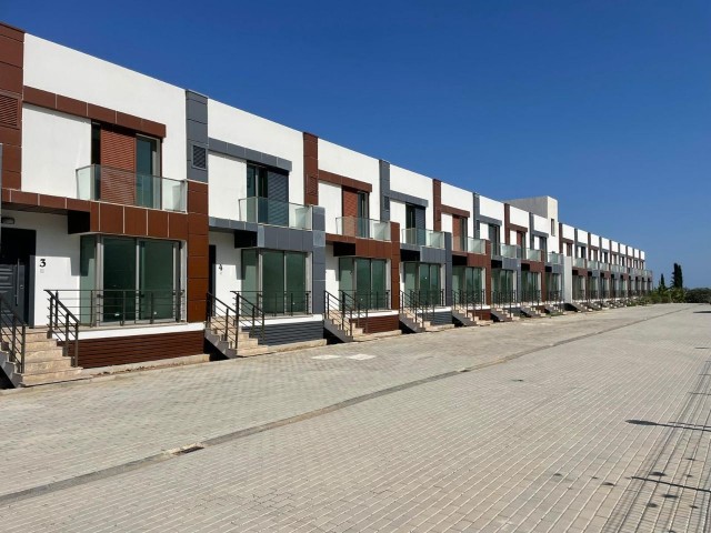 Three-storey houses with sea and nature views in Zeytinlik, very close to Girne American University