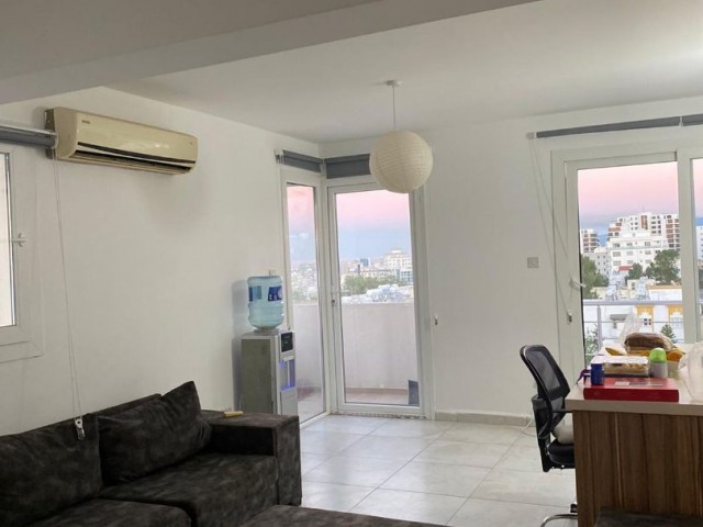 1+1 Penthouse for sale in Kyrenia Center with unobstructed view