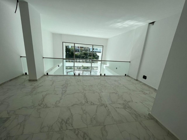 GİRNE MERKEZDE 220M2 SENDE KATLI DÜKKAN!!!!