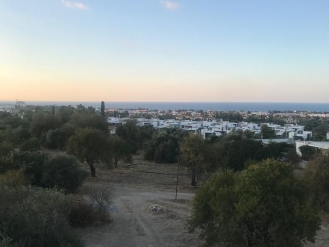 2+1 GERÄUMIGE WOHNUNG MIT MEERBLICK